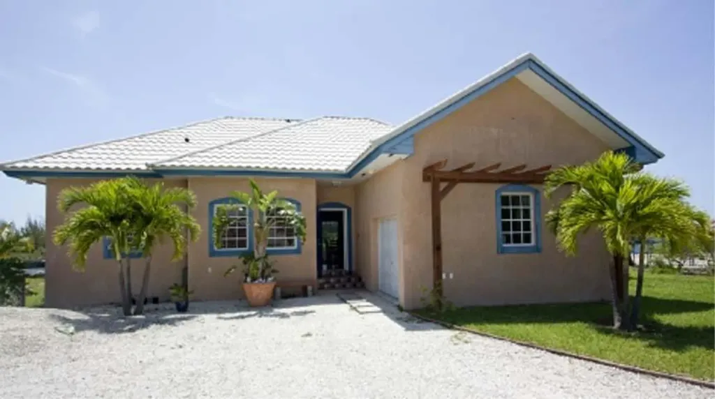 67 Roundshot Close 67 Grand Bahama Freeport BS
