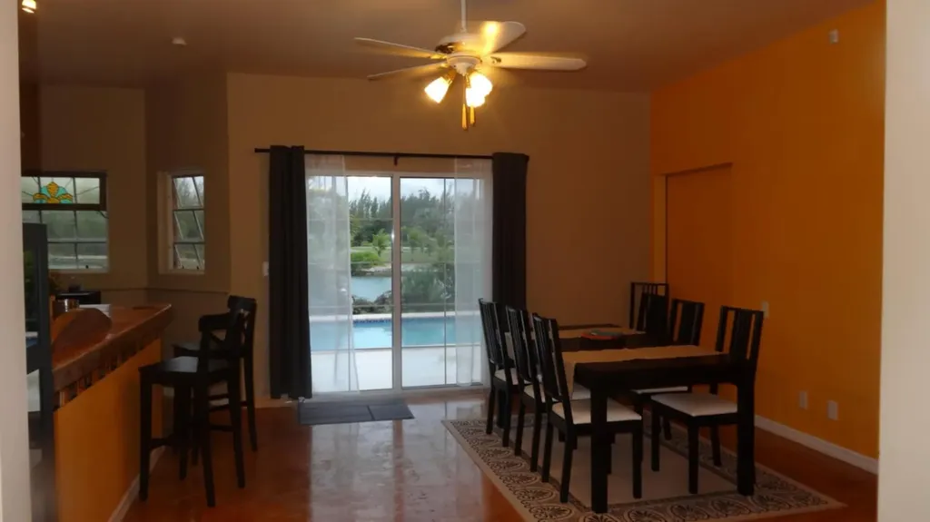 67 Roundshot Close 67 Grand Bahama Freeport BS