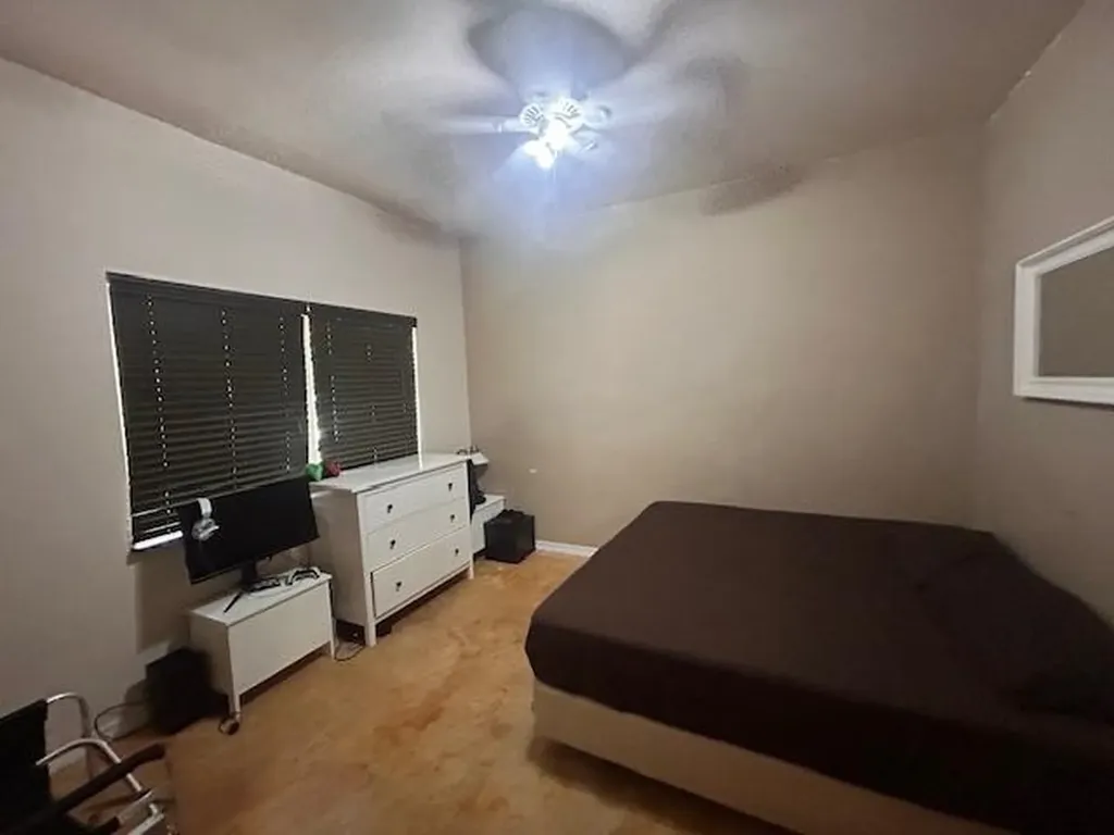 67 Roundshot Close 67 Grand Bahama Freeport BS