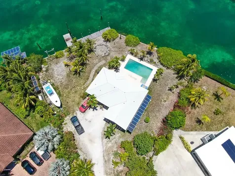 67 Roundshot Close 67 Grand Bahama Freeport BS