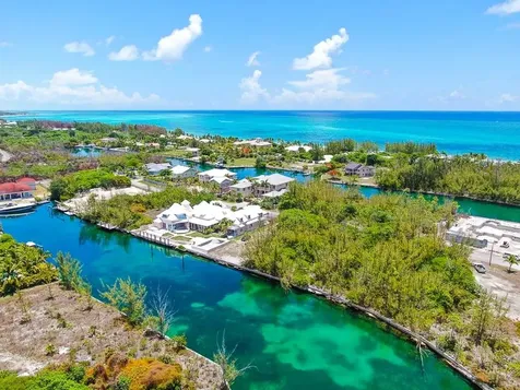 67 Roundshot Close 67 Grand Bahama Freeport BS