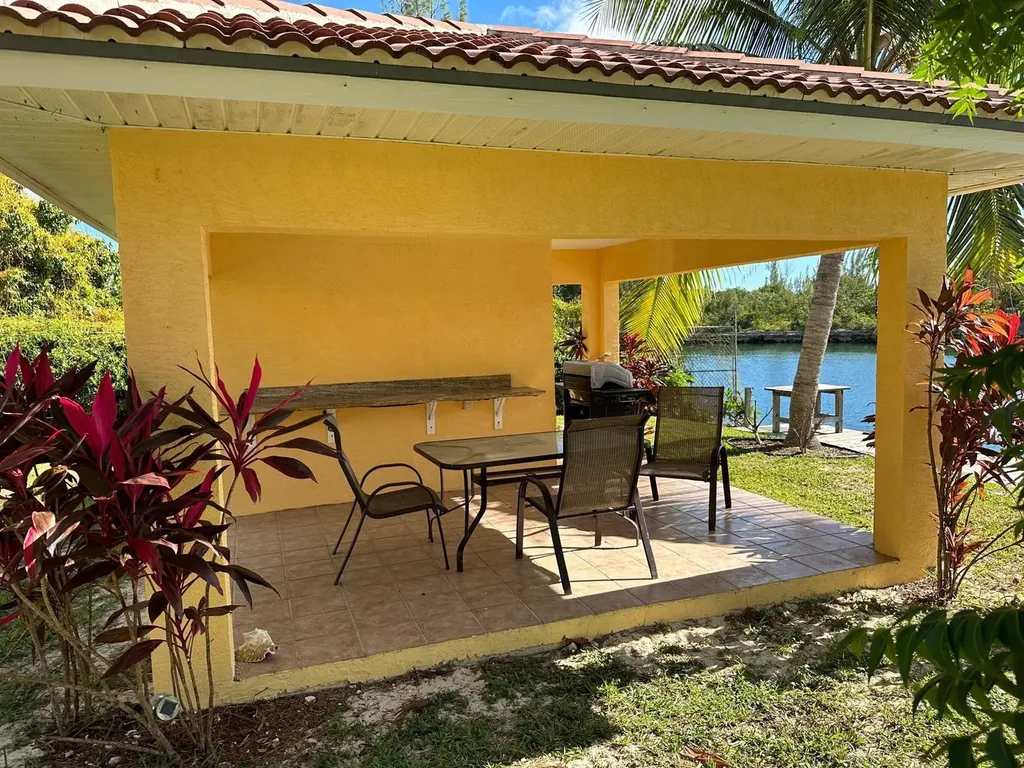 Lancaster Close 36 Grand Bahama Freeport BS