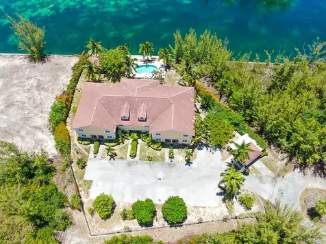 Lancaster Close 36 Grand Bahama Freeport BS