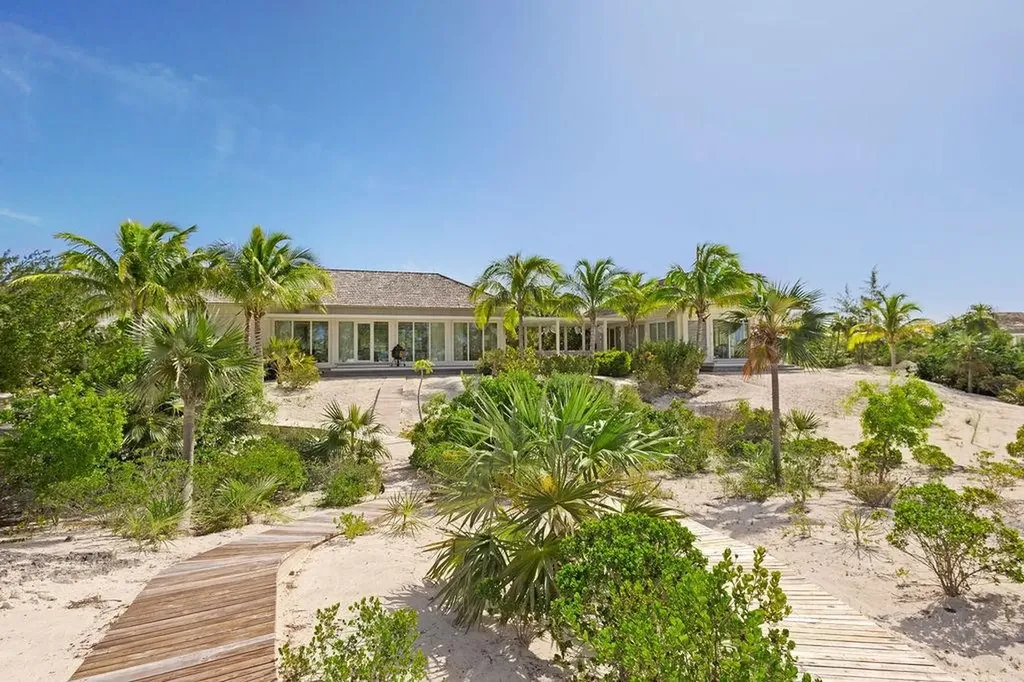 Whale Tail Villa Exuma BS