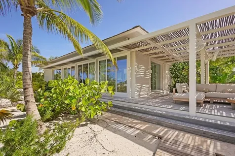 Whale Tail Villa Exuma BS