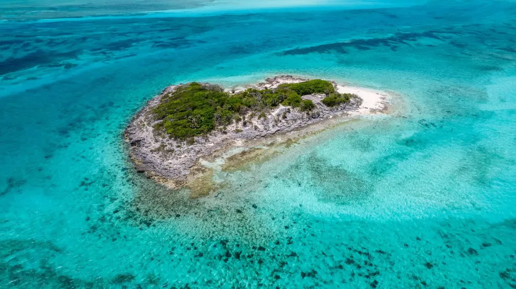 Sanctuary & Mini Cay Exuma BS