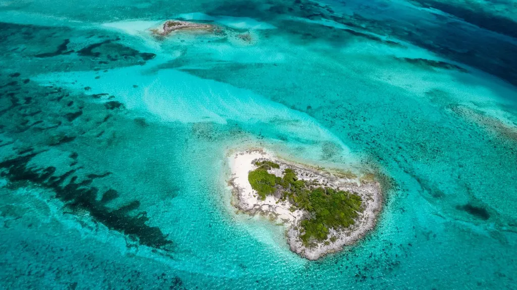 Sanctuary & Mini Cay Exuma BS