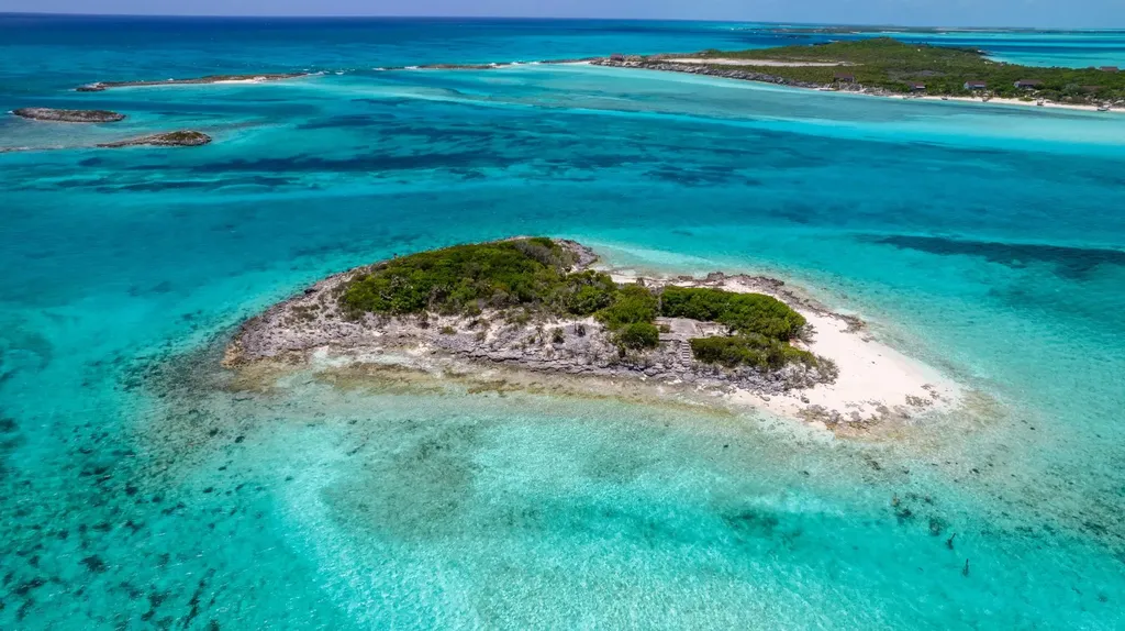 Sanctuary & Mini Cay Exuma BS