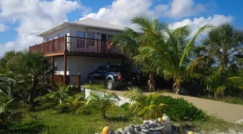 Home In Columbus Landings San Salvador BS