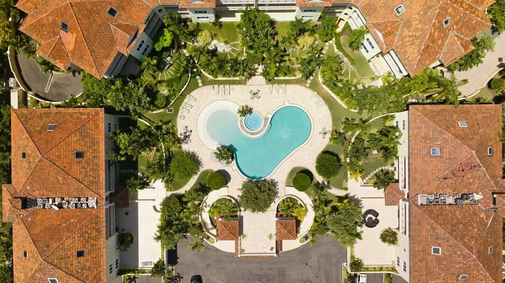 Harbour Breeze Paradise I 21 New Providence Paradise Island BS