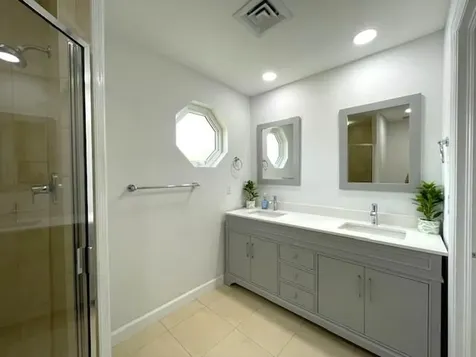 Harbour Breeze Paradise I 21 New Providence Paradise Island BS