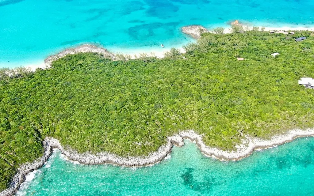 # 18 Rose Island Estates New Providence Paradise Island BS