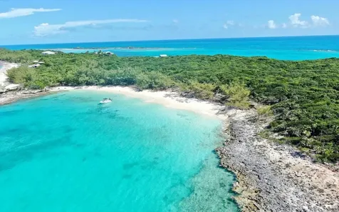 # 18 Rose Island Estates New Providence Paradise Island BS