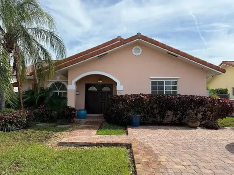 Diamond Close 239 New Providence Paradise Island BS