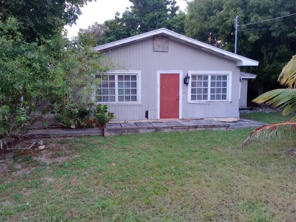 Domingo Heights New Providence Paradise Island BS