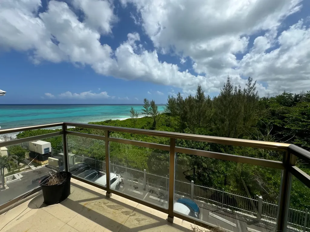 Columbus Cove New Providence Paradise Island BS