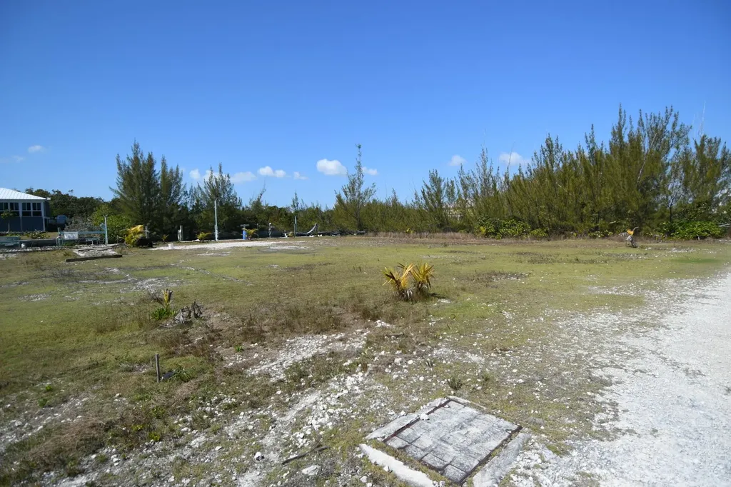 Canal Lot 161 Abaco BS