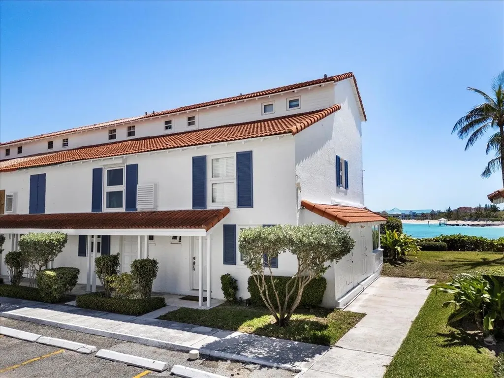 Delaporte Point New Providence Paradise Island BS