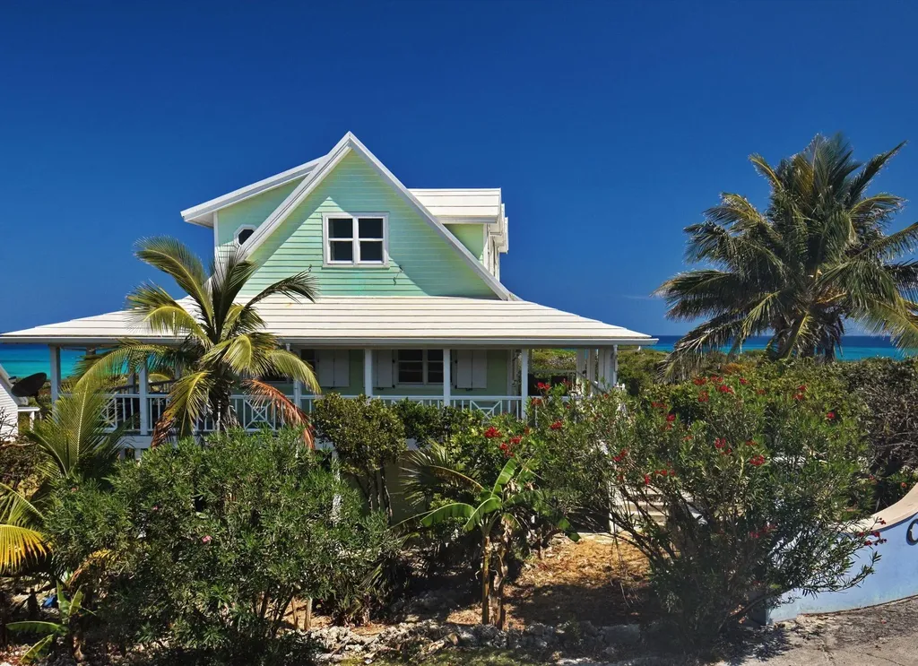 Alibi, Guana Cay Abaco BS
