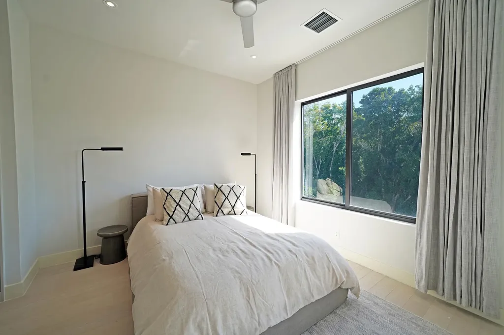 Westend New Providence Paradise Island BS