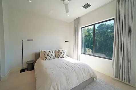 Westend New Providence Paradise Island BS