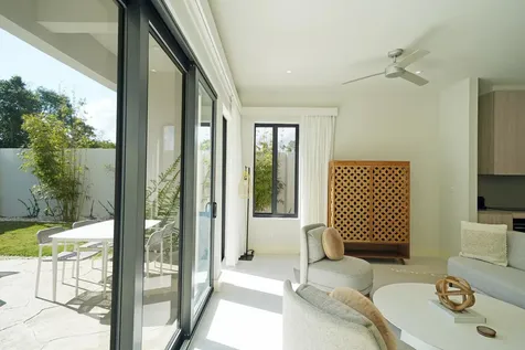 Westend New Providence Paradise Island BS