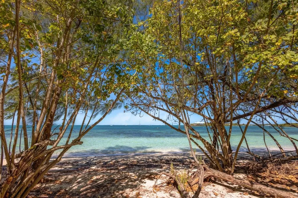 Green Turtle Cay Acreage Abaco BS