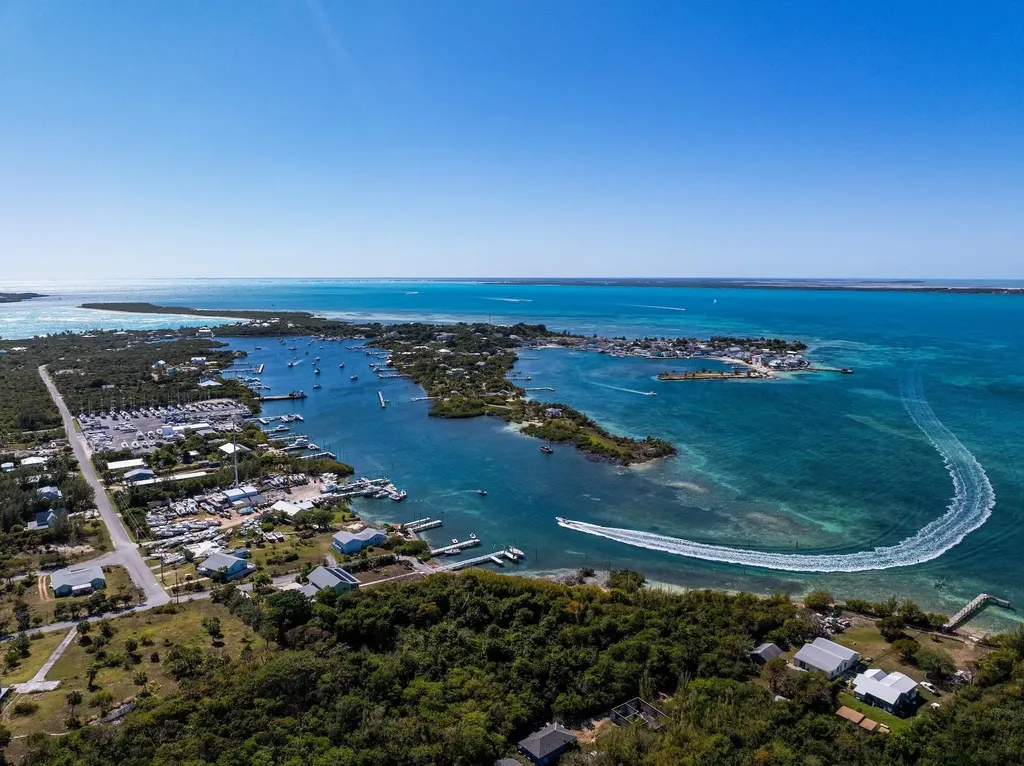 Green Turtle Cay Acreage Abaco BS