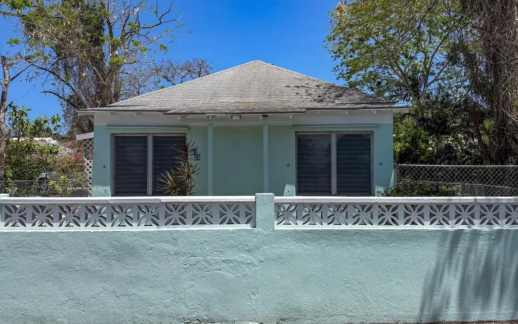 Harley Street Mount Royal New Providence Paradise Island BS