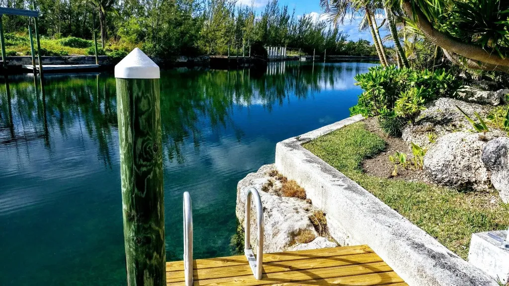 42 Pike Close Fortune Bay Grand Bahama Freeport BS