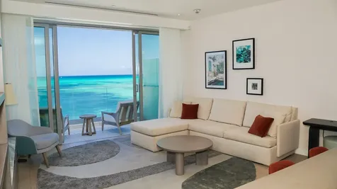 Goldwynn New Providence Paradise Island BS