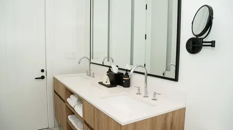 Goldwynn New Providence Paradise Island BS