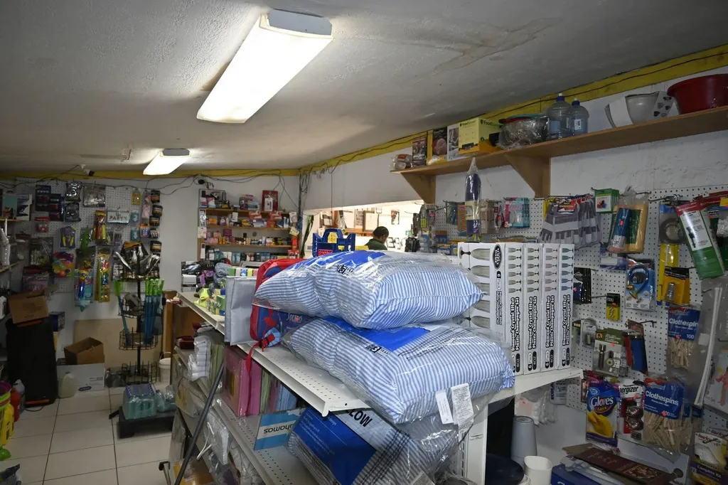 Retail Turnkey Business Opportunity Eleuthera BS