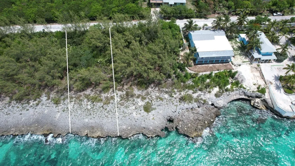 Waterfront Rainbow Bay Eleuthera BS