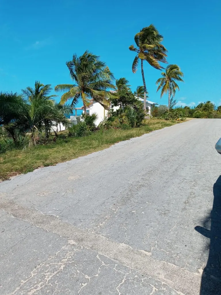 Gregory Town Vacant Lot Eleuthera BS