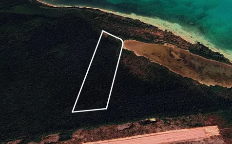 Lot 2, Moore's Island Abaco BS