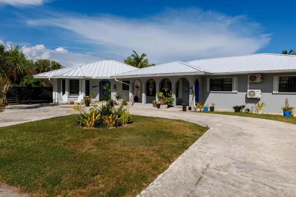 Greening Glade Home Grand Bahama Freeport BS