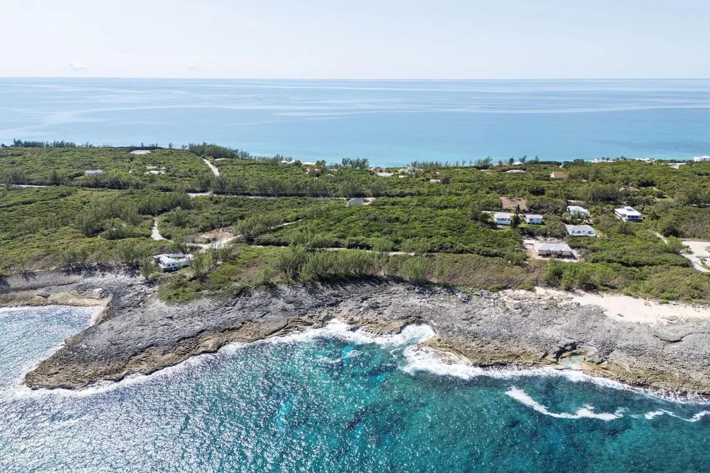 Lot 7, Block 44 Eleuthera BS