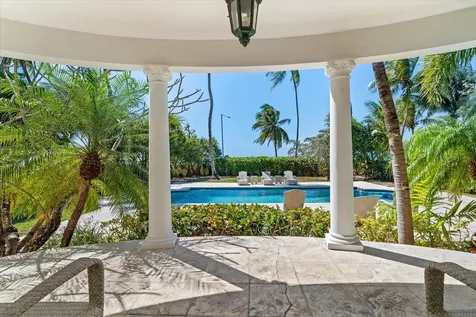 Marine Drive New Providence Paradise Island BS