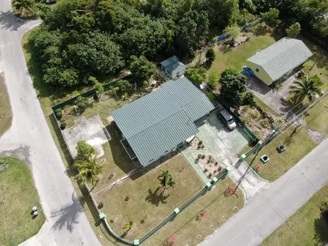 Shearwater Drive, Yeoman Grand Bahama Freeport BS