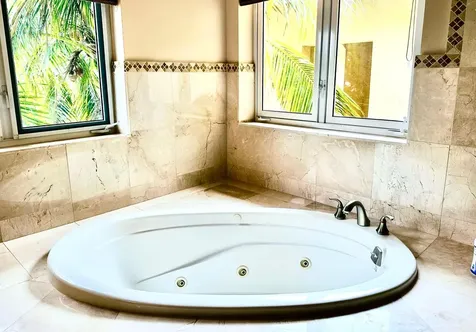 Fortune Bay 31 Grand Bahama Freeport BS