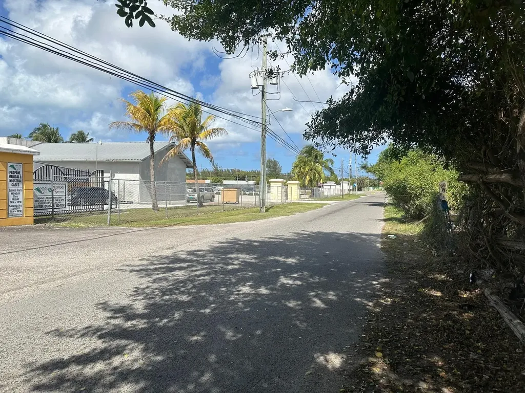 Tonique Williams-darling Parcel 2 -- 1.402 Acres New Providence Paradise Island BS