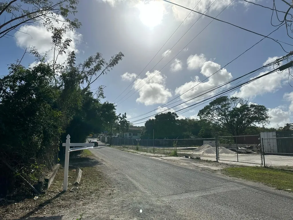 Tonique Williams-darling Parcel 2 -- 1.402 Acres New Providence Paradise Island BS