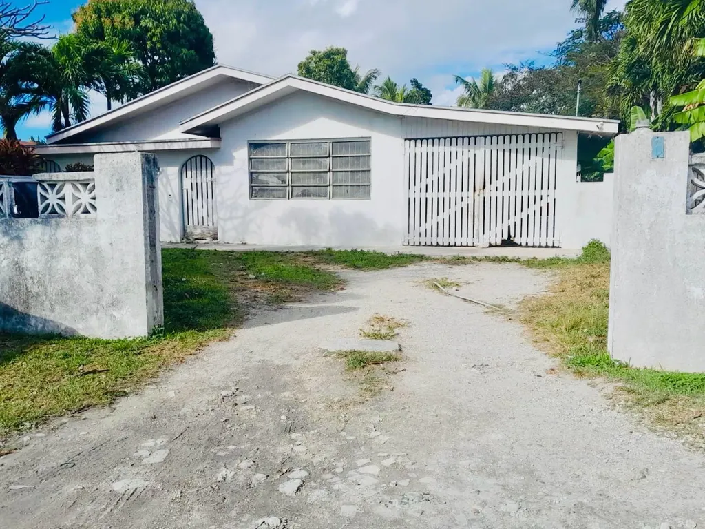 Chipps End New Providence Paradise Island BS