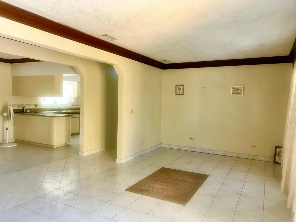 Portland Boulevard 184 New Providence Paradise Island BS