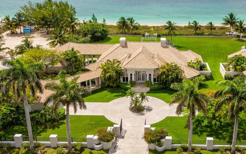 Spanish Main Drive Home Grand Bahama Freeport BS