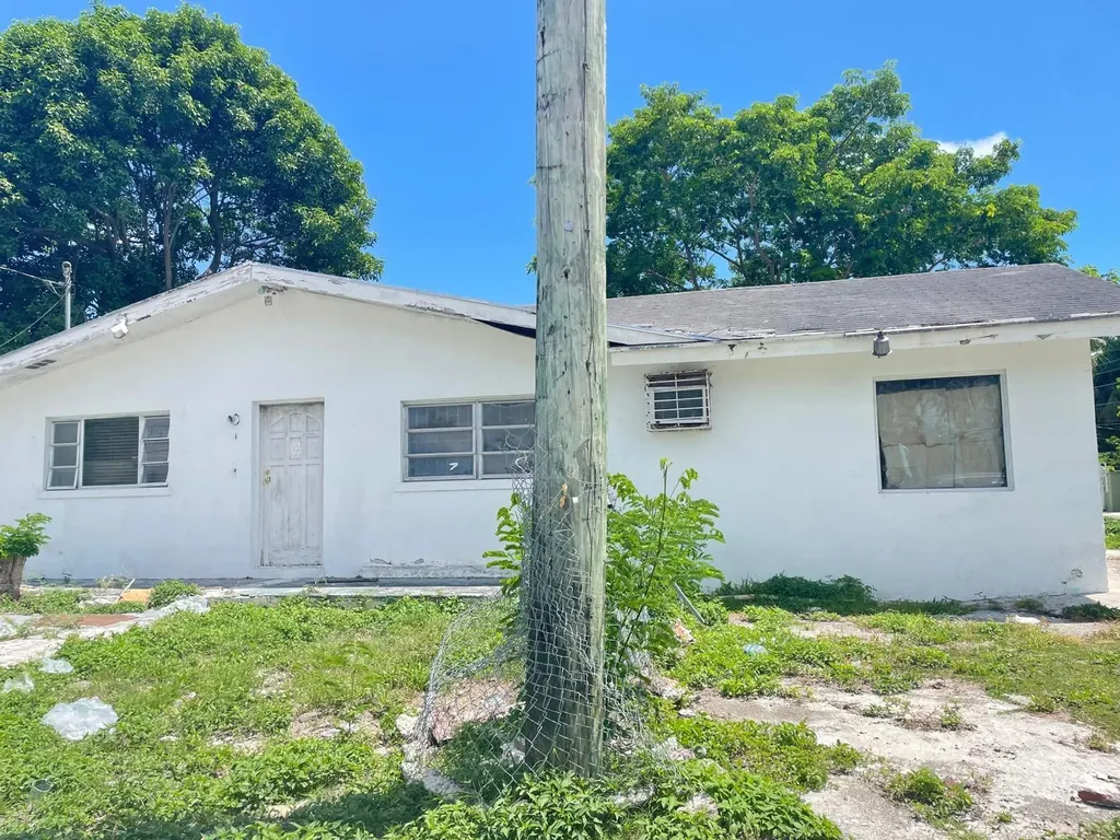 Malcolm Road Home New Providence Paradise Island BS