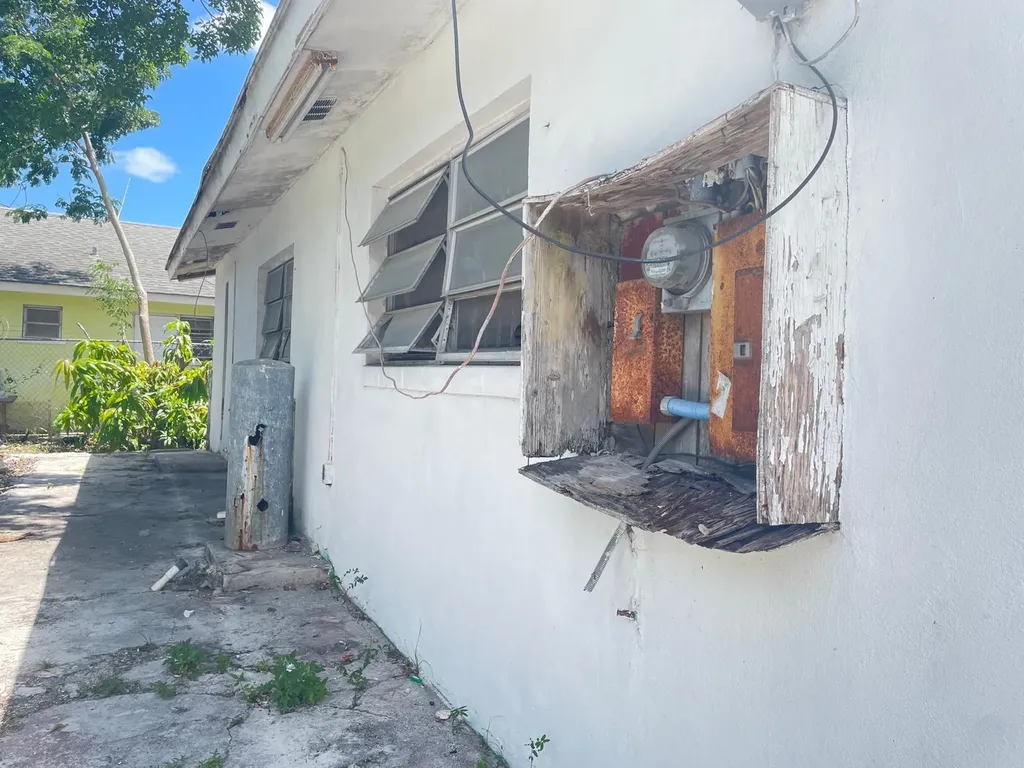 Malcolm Road Home New Providence Paradise Island BS