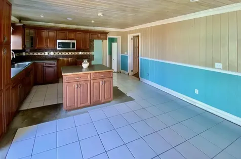 Man O War Cay Abaco BS