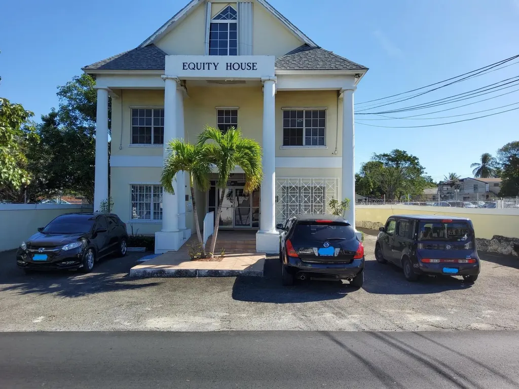 Mount Royal Avenue 7 New Providence Paradise Island BS